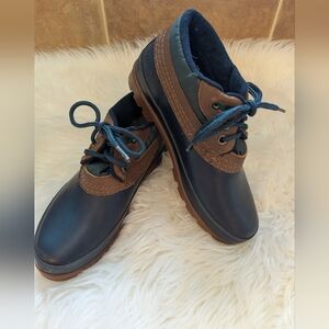 Bass Navy and Brown Winter Boots